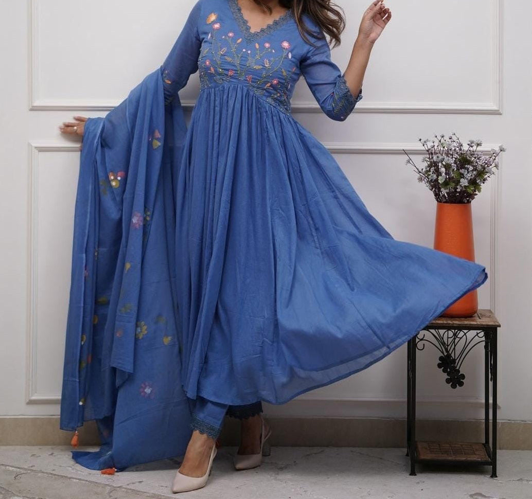 💙 Gulbahaar – Royal Blue Floral Embroidered Anarkali Suit Set